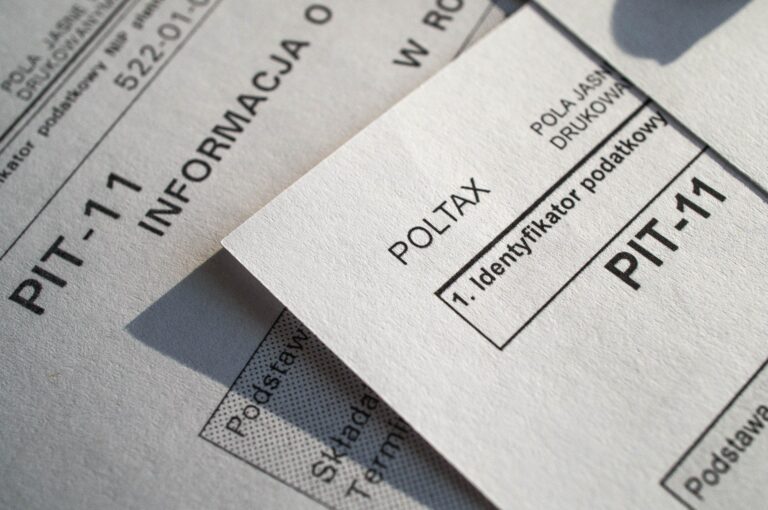 Brak PIT-11 od pracodawcy – co zrobić i jakie są konsekwencje?